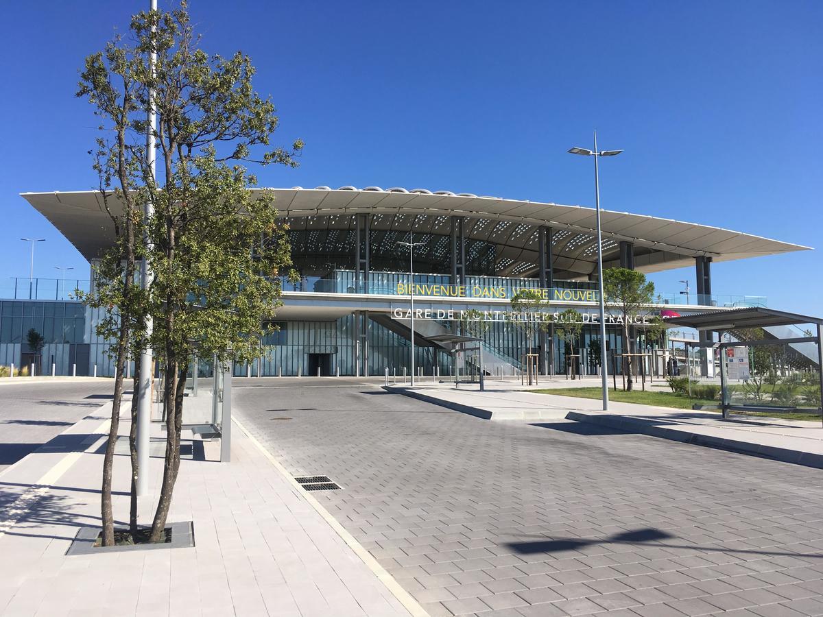 Kyriad Montpellier Aeroport - Gare Sud De France Могио Экстерьер фото
